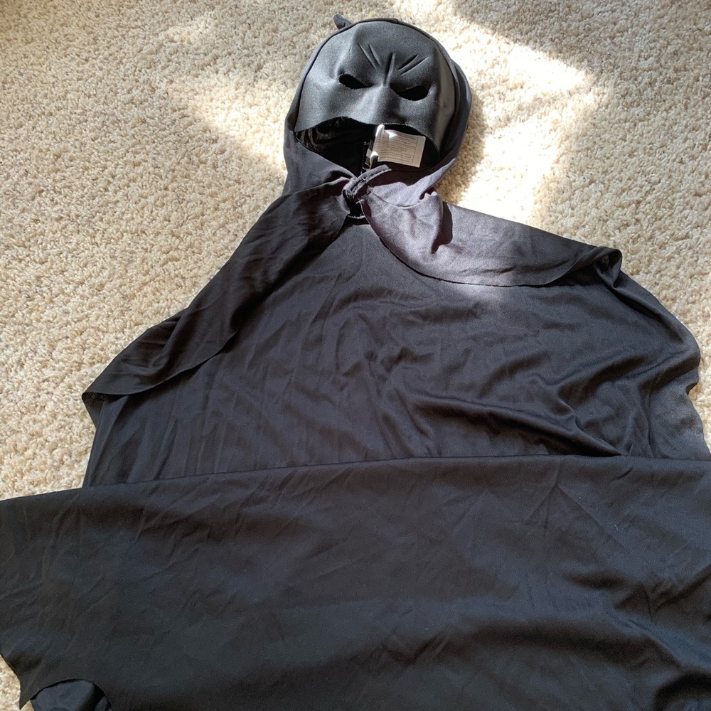 Batman Costume. - Picture 4 of 4